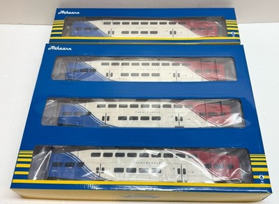HO Scale 4PCS UTAH FRONTRUNNER Bombardier Set 3X Coaches 1X Cabcar 108 Commuter