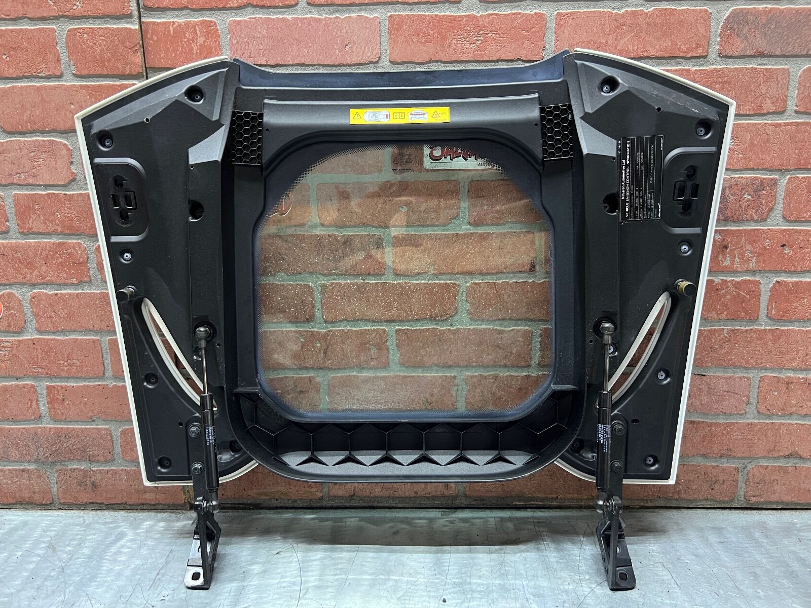 2015 16 17 McLaren 650S Spider Rear Lid Hatch Glass Panel