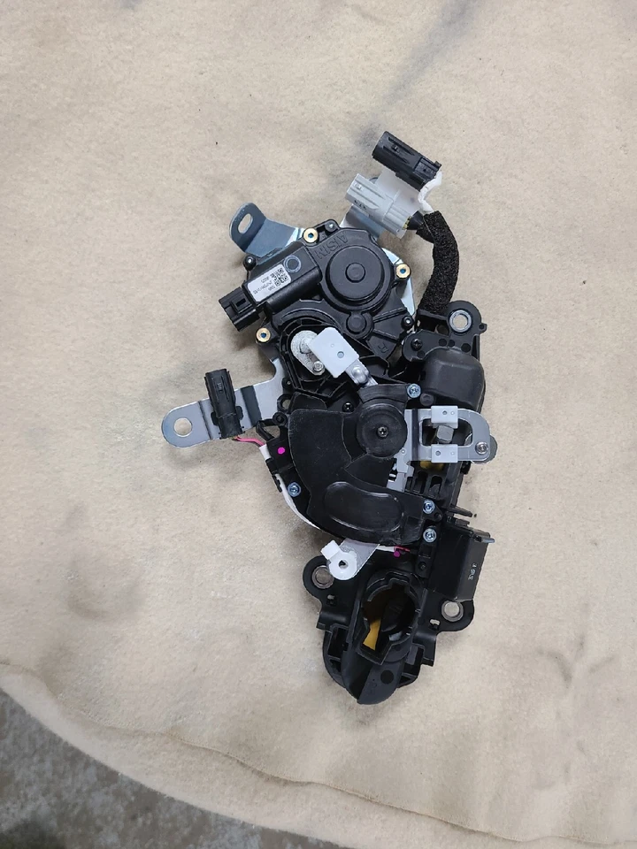 2021-23 Lexus Lc 500 Oem Passenger Side Handle 69201-11011-f0 - Imagem 4 de 4