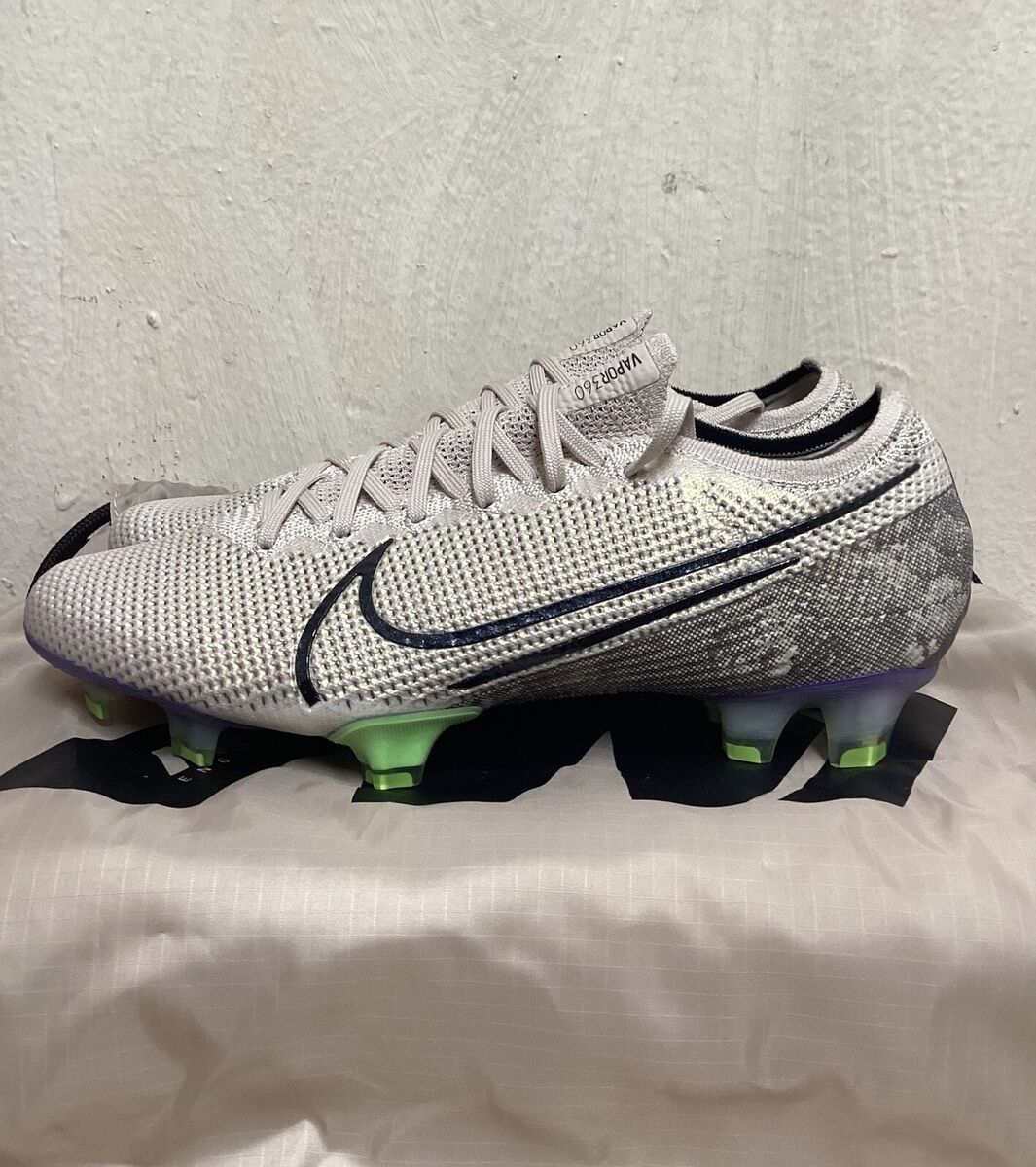 NIKE MERCURIAL VAPOR 13 ELITE FG DESERT SAND SOCCER CLEATS NIKE MERCURIAL VAPOR 13 ELITE FG DESERT SAND SOCCER CLEATS