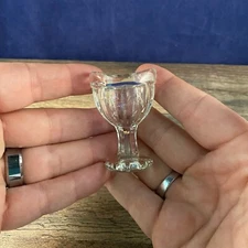 CLEAR GLASS EYE WASH CUP 8 PANEL DESIGN VINTAGE/ANTIQUE