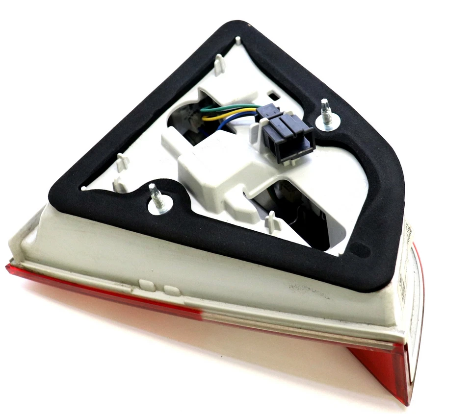 Luz trasera derecha Skoda Superb 3T Limo Facelift 3T5945094A Foto 2 de 4