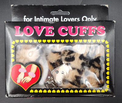 Furry Love Cuffs Handcuffs  Plastic New With Keys For Your Prisoner of Love