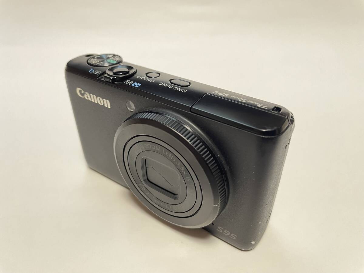 【美品】Canon power shot s95 キャノン パワーショット Amazon.com : Canon PowerShot S95 10 MP Digital Camera with