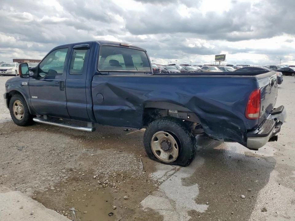 Compuesto de faros para conductor para camioneta Ford F250SD 05-07 604116 Foto 2 de 4