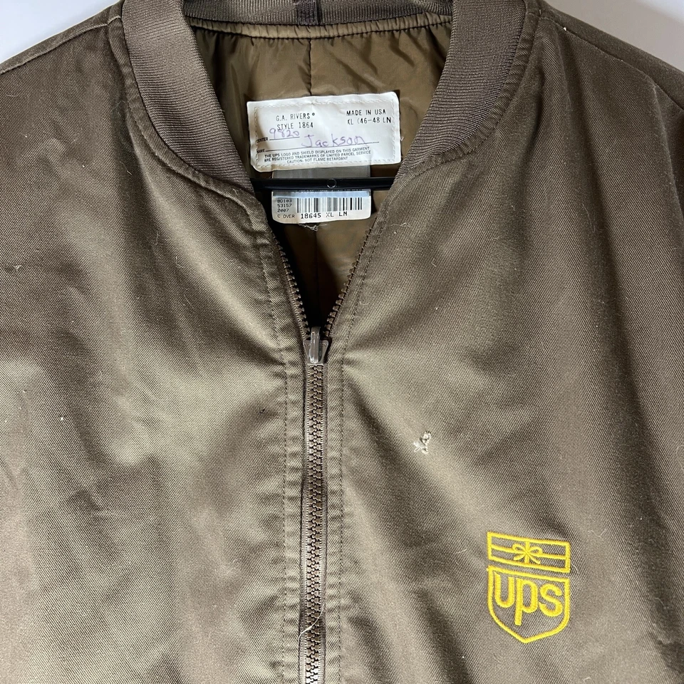 Vintage UPS Windbreaker Jacket Mesh Lined X-Large G.A. Rivers Reflective Sleeves - Image 4 of 4