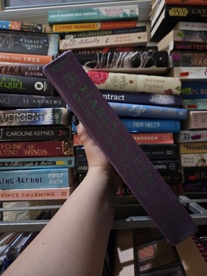 J. K. Rowling Harry Potter and the Philosopher's Stone Hardcover English YA