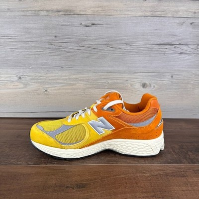 New Balance 2002R Mens Sz 10.5 Ginger Lemon Classic Orange Shadow
