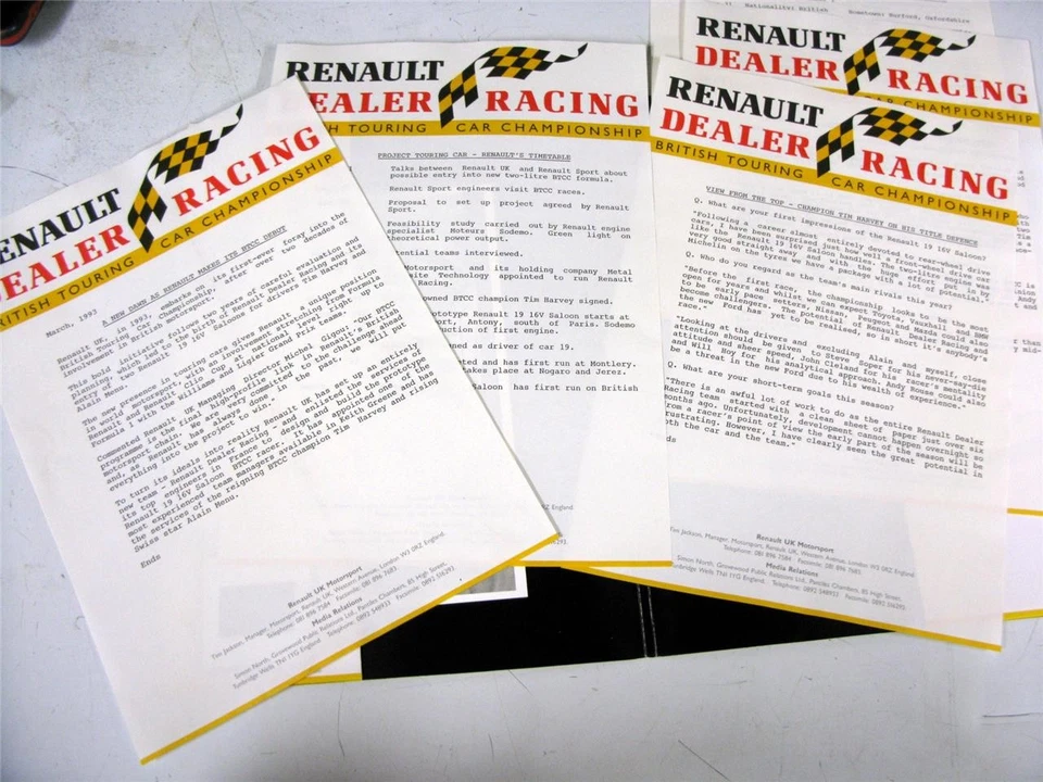 RENAULT Dealer Racing Car Press Pack BRITISH TOURING CAR CHAMPIONSHIP 1993 - Image 4 of 4