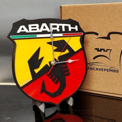 Abarth inspirierte Wanduhr - Garage, Männerhöhle, Werkstatt - einzigartiges Geschenk