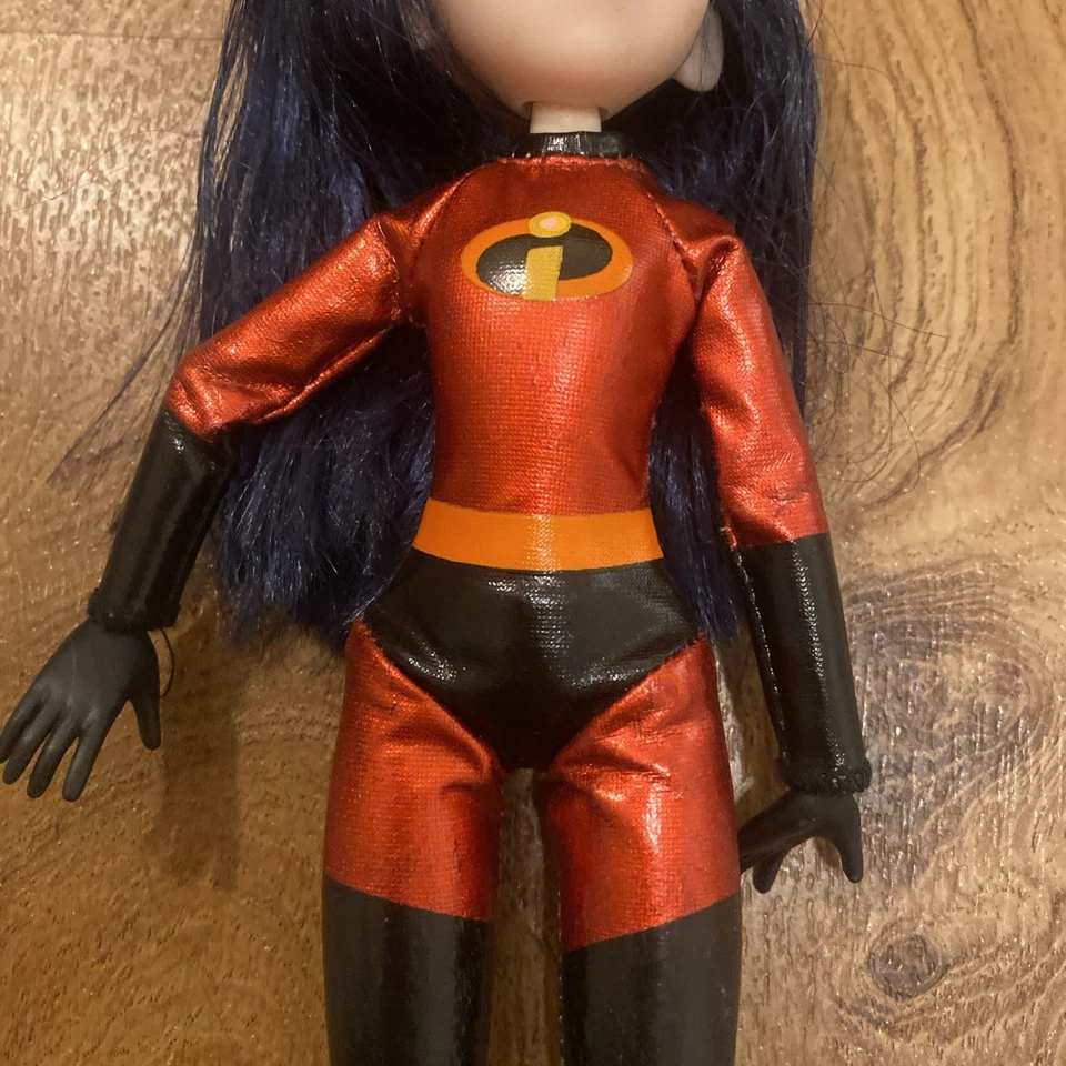 Disney/ Pixar Incredibles Violet Doll Black & Red Suit Shoes 11”Jakks Pacific - Image 3 of 4