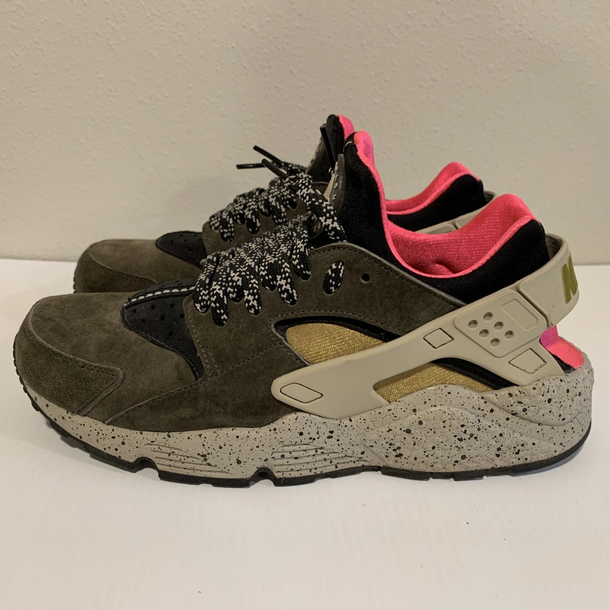 Nike Air Huarache Premium Sneakers