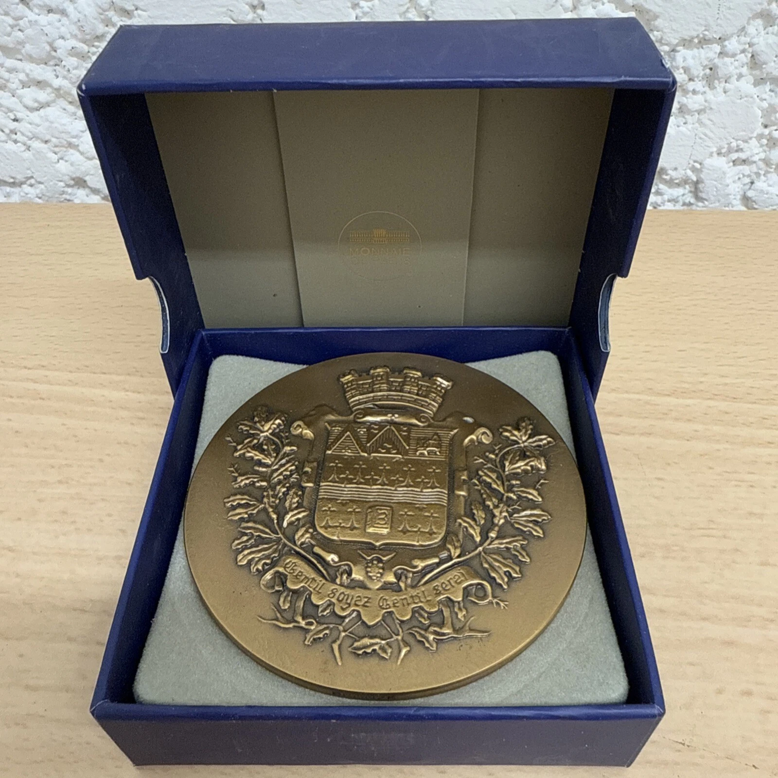 Médaille Gentil Soyez Gentil Serai Ville De Gentilly En Bronze