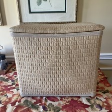 VINTAGE Wiklinowy tkany beżowy / brązowy Duży kosz na ubrania / kosz na pranie - wyściełana pokrywa