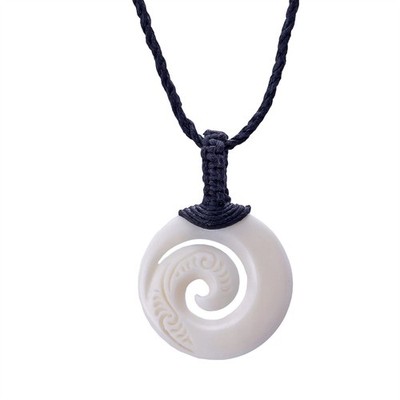 81stgeneration Maori Koru Spirale Hand geschnitzten Knochen Anhanger Halskette