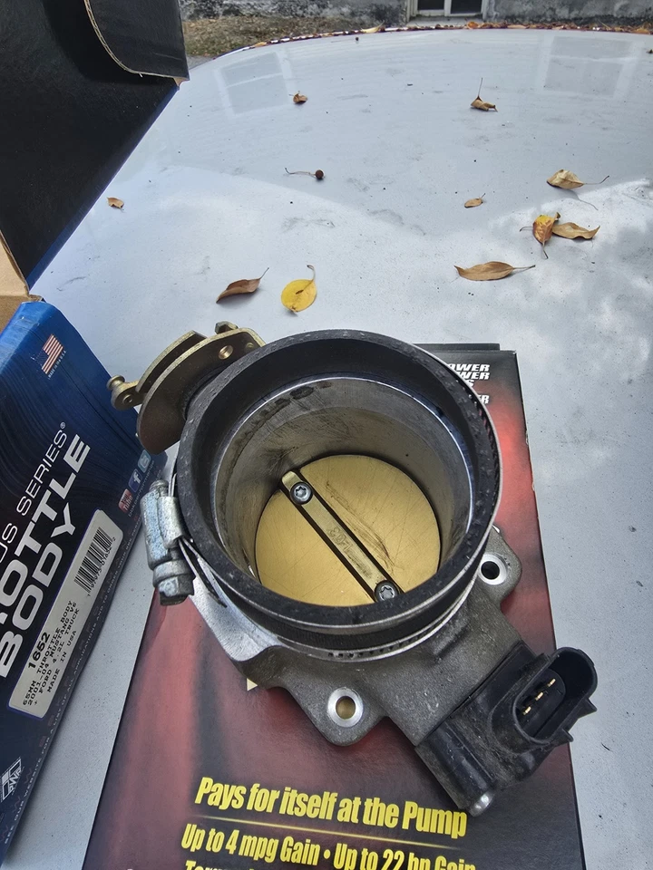 Cuerpo del acelerador BBK 01-04 Mustang V6 65 mm serie BBK Power Plus Foto 3 de 3