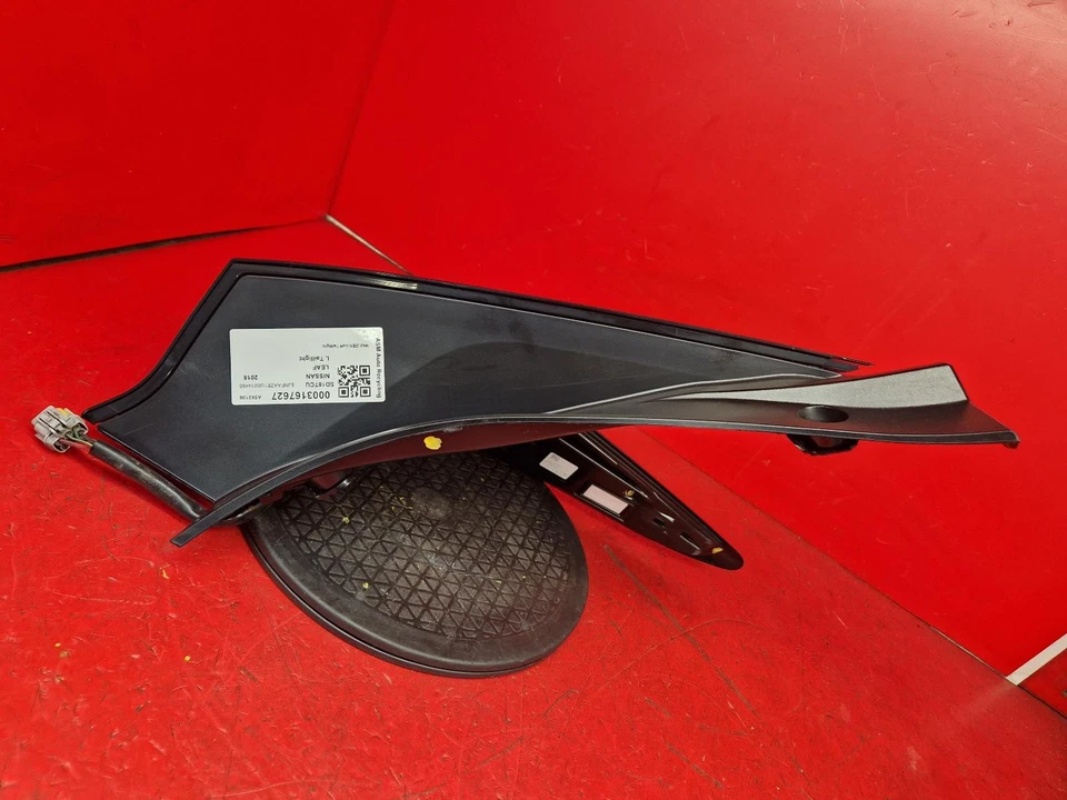 NISSAN LEAF TAIL LIGHT PASSENGER SIDE NEARSIDE LH 2018 - Image 4 of 4