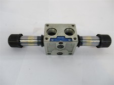 Rexroth L8080E2S4000030, Directional Control Valve, Blemished