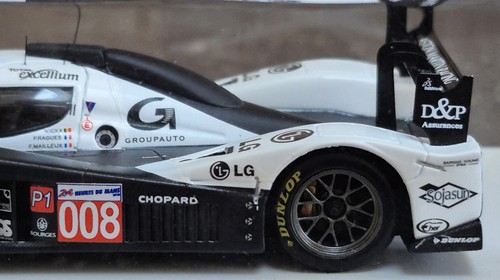 Spark S2559 Lola Aston Martin Signature Plus #8 Le Mans 2010 - Picture 16 of 21