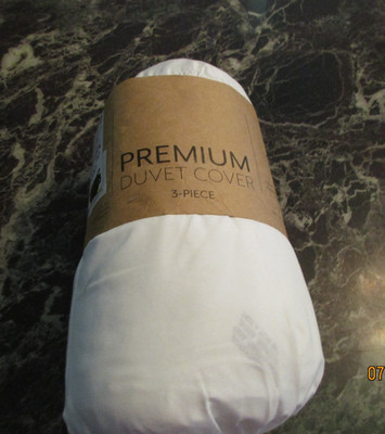 Premium Ultra Soft 3 Piece Duvet Cover Set FULL/QUEEN  WHITE Hypoallergenic