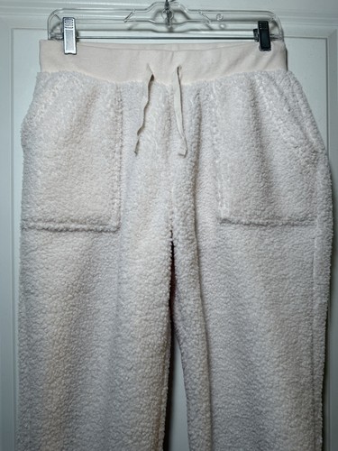World Market Fuzzy Joggers Sweatpants with Pockets Size S/M New With Tags - Picture 3 of 6