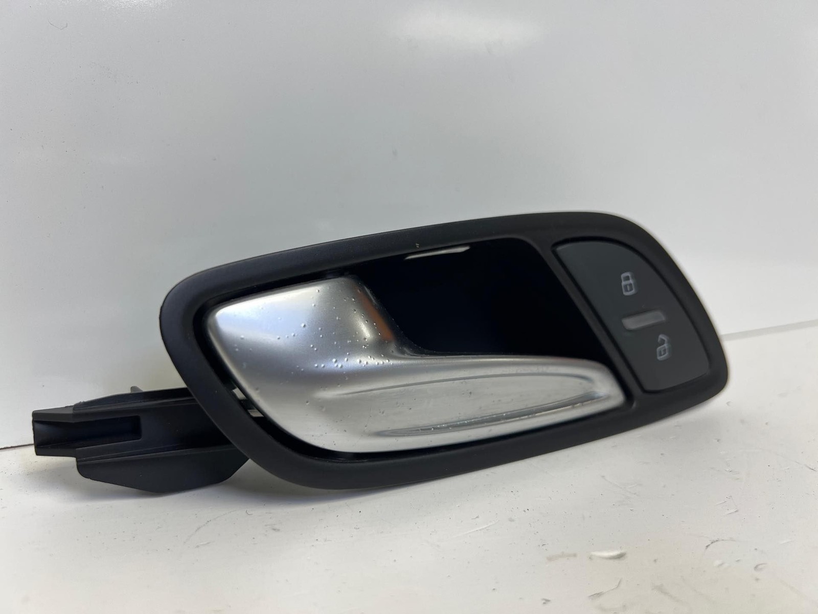 8J1837019A W/SWITCHES 08-12 14-15 AUDI R8 LEFT INTERIOR INNER DOOR HANDLE (MK)