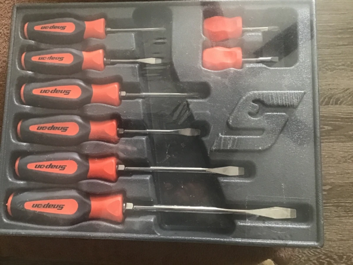 Snap On Instinct 8 Piece Soft Grip Combination Screwdriver Set SGDX80BR Red