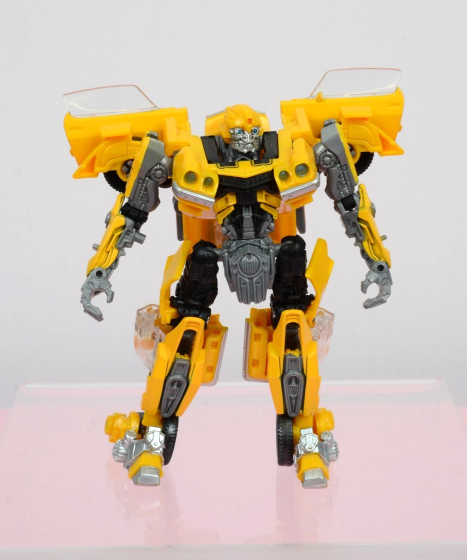 Transformers Movie Studio Series #01 Bumblebee Deluxe Class Hasbro 2018