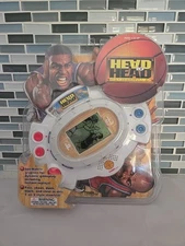TIGER BASKETBALL HANDHELD HEAD TO HEAD TABLETOP ELECTRONIC GAME 1999 VINTAGE NEW