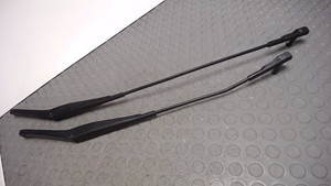 Scheibenwischerarme Vorn Ford Focus Turnier 1.6 Tdci DPF DA3/DB3 12 Monate