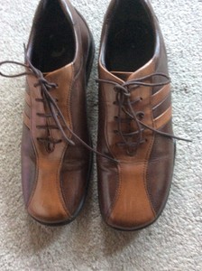 clarks shoes size 4