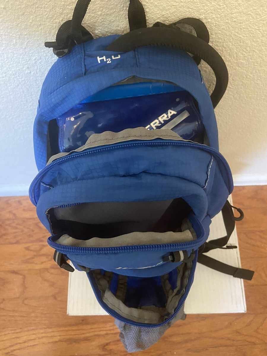 High Sierra Gamma 14L Hydration Hiking Cycling Backpack Blue