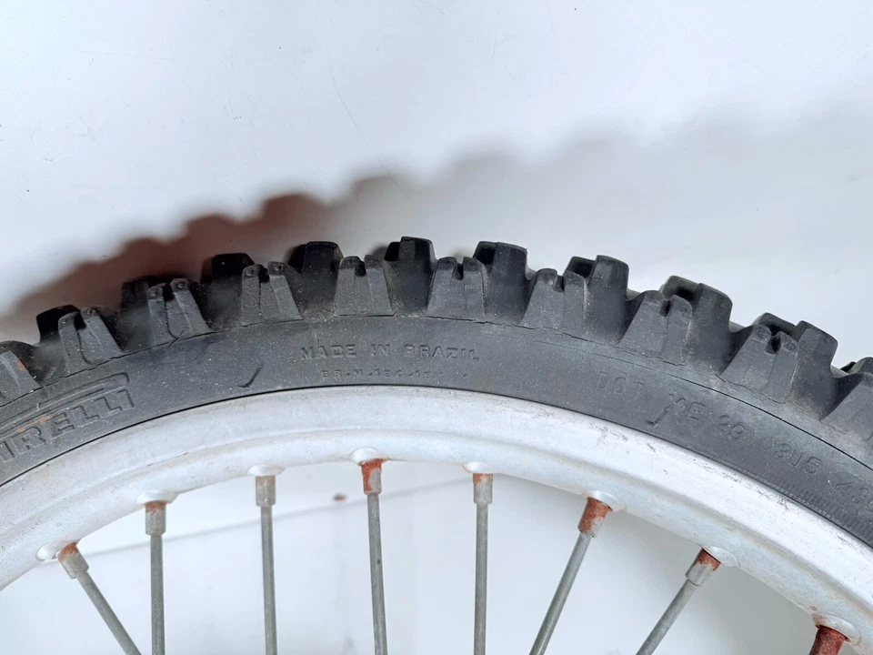 1999 93-97 KTM300EXC KTM 250 EXC conjunto de cubo de aro de pneu de roda dianteira com Pirelli - Imagem 2 de 4