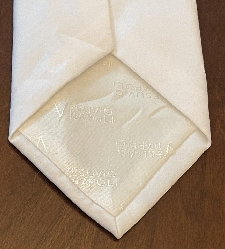 Corbata de cuello Vesuvio Napoli blanca 100 % poliéster para hombre hecha en China Foto 2 de 4