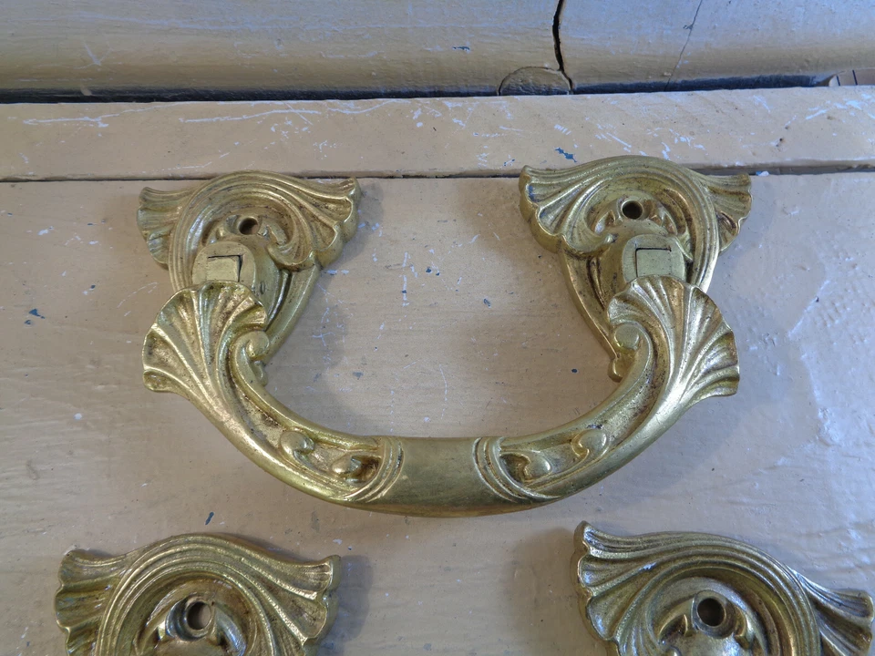 2 ANCIENNES POIGNEES BRONZE articulées ART NOUVEAU XIXe tiroir MEUBLE BUFFET - Photo 3/4