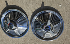 Ford Mustang Fastback Coupe 14 Spinner Hubcaps Hub Caps Wheel Covers X2