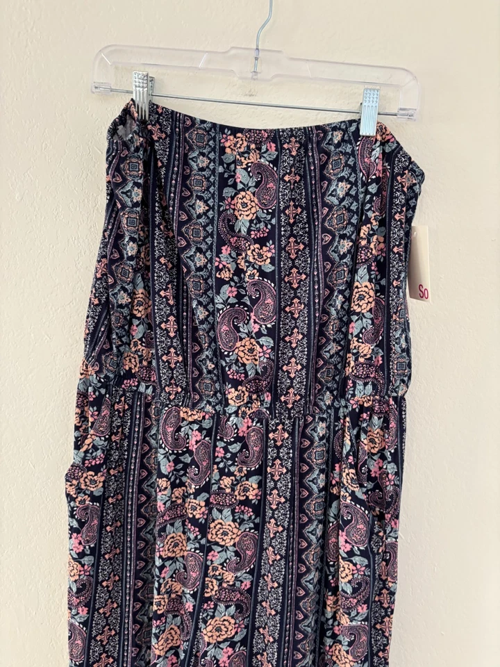 NUEVO CON ETIQUETAS SO Pantalones de cachemira sin tirantes Mameluco para mujer Talla XL Cintura elástica Elástica Elástica Foto 3 de 4