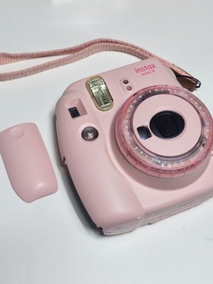INSTAX MINI 9 FUJIFILM KAMERA BATTERIEABDECKUNG HÄLT NICHT