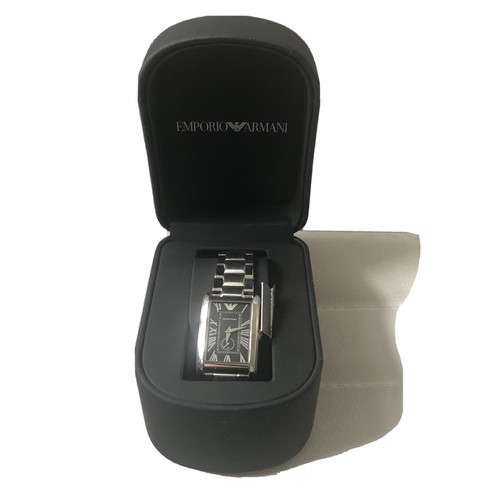 Reloj de pulsera Emporio Armani plateado rectangular facial nuevo con etiquetas precio de venta sugerido por el fabricante $445 nuevo - Imagen 1 de 10