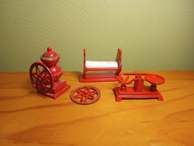 Balance Scale, Paper Roll, Coffee Grinder Country Store 1/12 Dollh Miniature Set