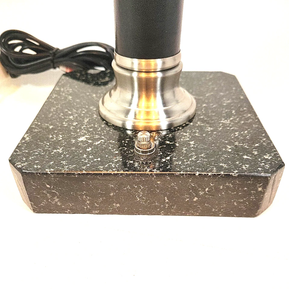 Lámpara de Escritorio Piano 10" Dos Luces Base Mármol Pantalla de Latón Antigua para Mesa de Oficina Foto 4 de 4