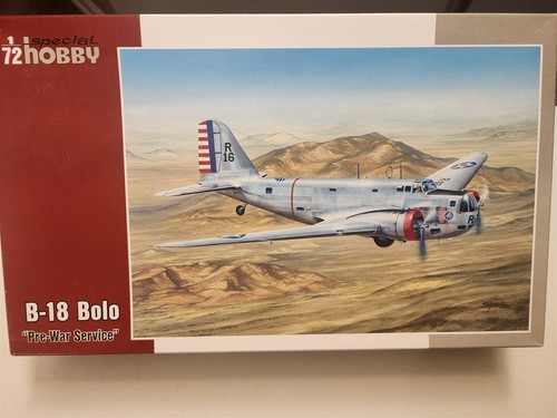 DOUGLAS B-18A BOLO At War - SPECIAL HOBBY 1/72 Plastic Kit