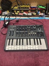 Arturia Microbrute Analog Synthesizer Keyboar...
