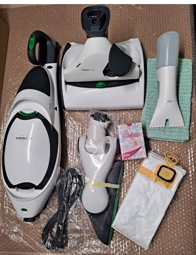 FOLLETTO  VK 150 USO FIERASPAZZOLA HD 50 + LAVAPAVIMENTI + SACCHETTI  GR 24 MESI