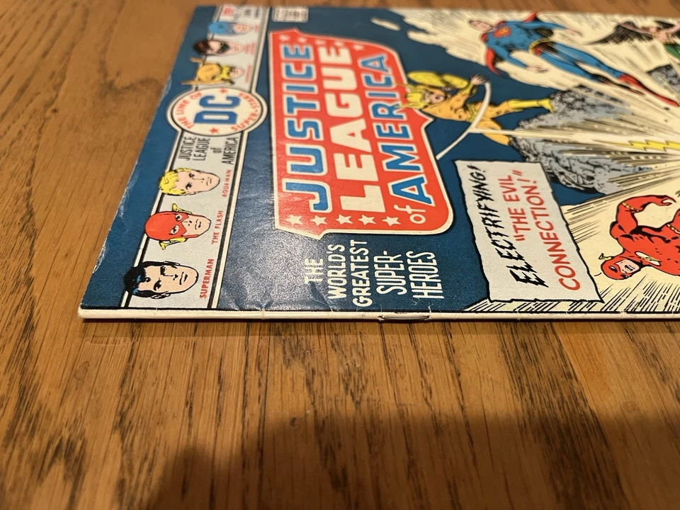 Justice League of America #126 - Qward Weaponers Appearance - Higher Grade Plus - Image 4 of 4