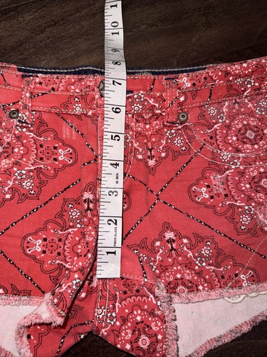 Vanilla Star Jean Shorts Juniors Size 5 Red Bandana Lace New With Tags - Picture 9 of 10