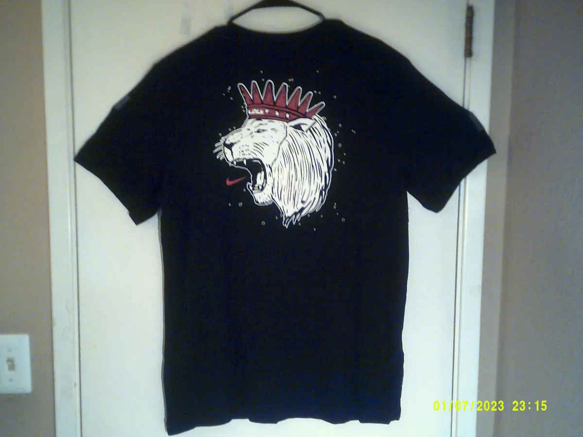 Nike Lebron James Shirt XXL Lion Photo Tee Nike DRI Fit NBA Sports Tee Mens