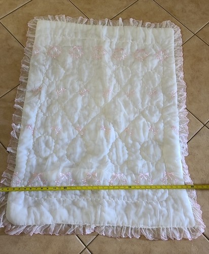 "Coperta culla arricciacapelli vintage neonato/bambino bianco e rosa 47"x 36"" macchie ️ GH - Foto 24 di 24