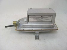 COLUMBUS ELECTRIC RH3A HEATING/COOLING APPLIANCE SWITCH 15A 60HZ -40TO180F USED