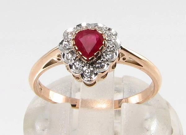 9CT 9K Oro Rosa Rubí Corazón Cluster Halo Diamante Anillo Art Deco Talla Libre